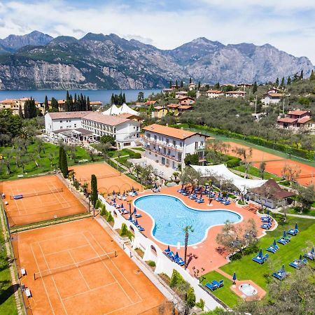 Club Hotel Olivi - Tennis Center Малчезине Екстериор снимка